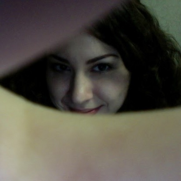 Meet your Posher, Norah - Picture 1 of 1